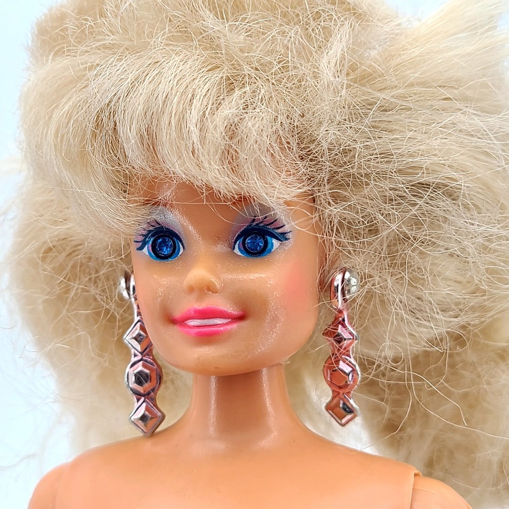 Vtg 90s 1991 Mattel Barbie Sparkle Eyes Doll TNT Earrings Nude Big 80s Hair
